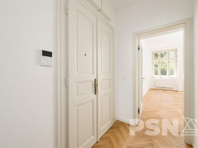 Prodej bytu 2+kk 43 m² Praha
