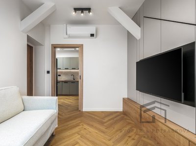 Pronájem bytu 2+kk 40 m² Praha