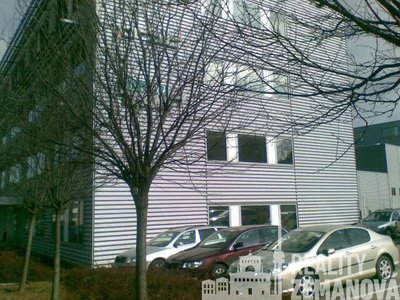 Pronájem kanceláře, 230m²