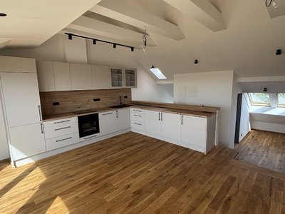 Pronájem bytu 2+kk 80 m² Praha