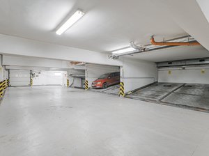 Prodej garáže 14 m² Praha