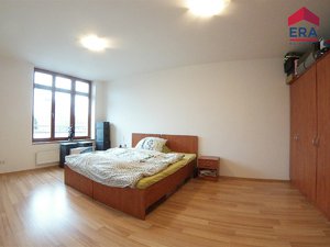 Pronájem bytu 2+kk 44 m² Praha