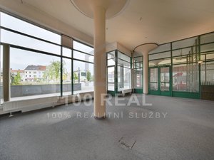 Pronájem obchodu 88 m² Hradec Králové