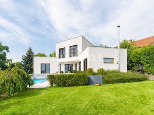 Prodej rodinného domu 212 m² Předboj