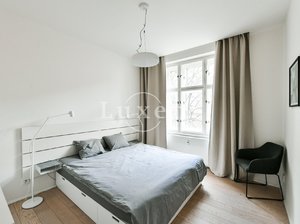 Pronájem bytu 2+kk 50 m² Praha