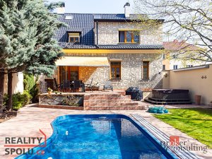 Prodej rodinného domu 270 m² Benešov