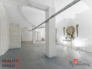 Prodej Ostatních komerčních prostor 57 m² Praha