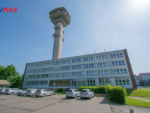 Pronájem kanceláře 77 m² Pardubice