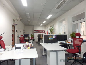Pronájem kanceláře 500 m² Brno