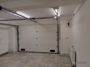 Pronájem garáže 35 m² Vítkov