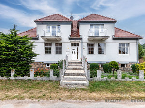 Prodej rodinného domu 600 m² Borač