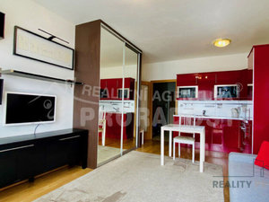 Pronájem bytu 1+kk, garsoniery 35 m² Praha