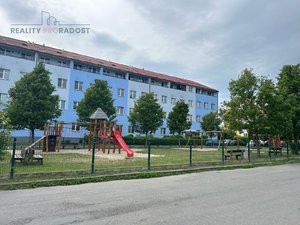 Prodej bytu 2+1 69 m² Milovice