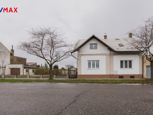 Prodej rodinného domu 196 m² Sadská