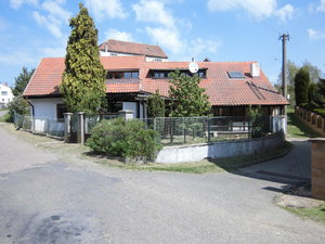 Prodej dvougeneračního domu 240 m² Paběnice