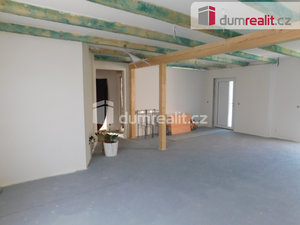 Prodej bytu 4+kk 120 m² Dobrovice
