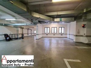 Pronájem parkovacího místa 15 m² Praha