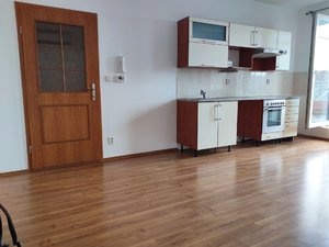 Pronájem bytu 1+kk, garsoniery 31 m² Kladno