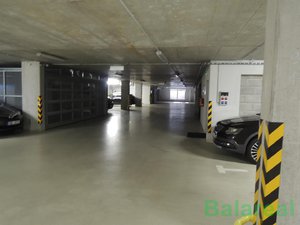 Pronájem parkovacího místa 18061 m² Brno