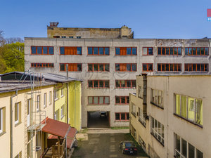 Prodej výrobního objektu 5001 m² Český Dub
