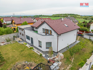 Prodej rodinného domu 253 m² Bašť