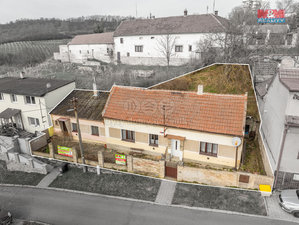 Prodej rodinného domu 102 m² Vinařice