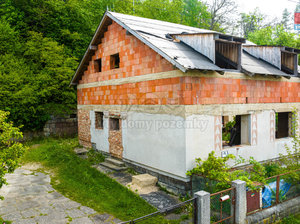 Prodej rodinného domu 140 m² Rovensko pod Troskami
