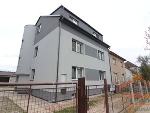 Pronájem bytu 3+1 70 m² Hradec Králové