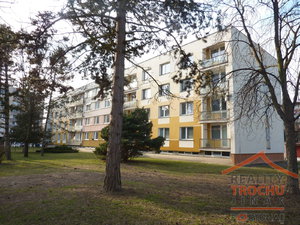 Pronájem bytu 1+1 38 m² Hradec Králové