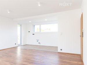 Prodej bytu 5+1 a více 176 m² Chýnice
