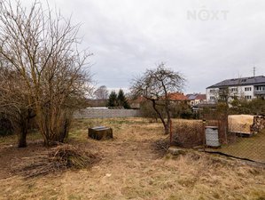 Prodej stavební parcely 750 m² Planá