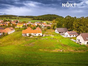 Prodej stavební parcely 932 m² Nová Ves