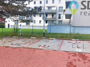 Pronájem parkovacího místa 11 m² Vyškov