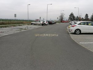 Pronájem parkovacího místa 11 m² Moravany