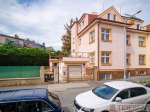Prodej rodinného domu 370 m² Praha