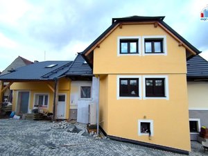 Pronájem bytu 2+kk 27 m² Dýšina
