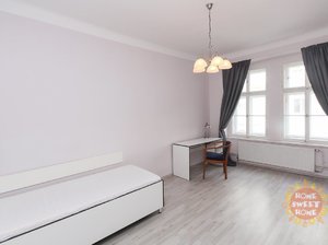 Pronájem bytu 1+1 35 m² Praha