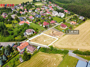 Prodej stavební parcely 1135 m² Sádek