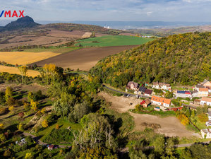 Prodej stavební parcely 1084 m² Hrobčice