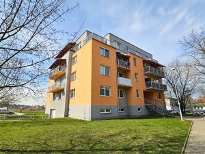 Prodej bytu 3+kk 74 m² Pardubice