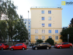 Pronájem bytu 1+1 37 m² Praha