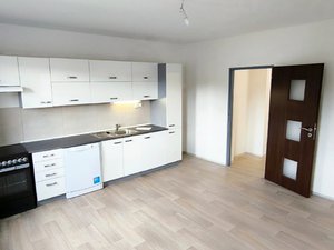 Pronájem bytu 1+1 56 m² Kamenický Šenov