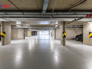 Prodej parkovacího místa 15 m² Praha