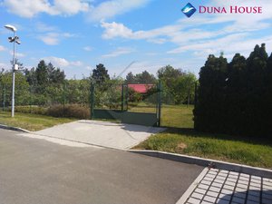 Prodej stavební parcely 729 m² Neratovice