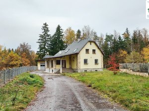 Prodej rodinného domu 500 m² Plesná
