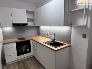 Pronájem bytu 2+1 54 m² Chomutov