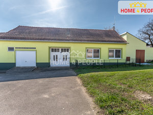 Prodej rodinného domu 300 m² Drnholec