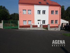 Prodej rodinného domu 360 m² Petrovice