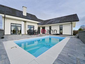 Prodej rodinného domu 293 m² Dolní Třebonín