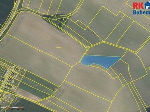 Prodej zemědělské půdy 4566 m² Dolní Stakory